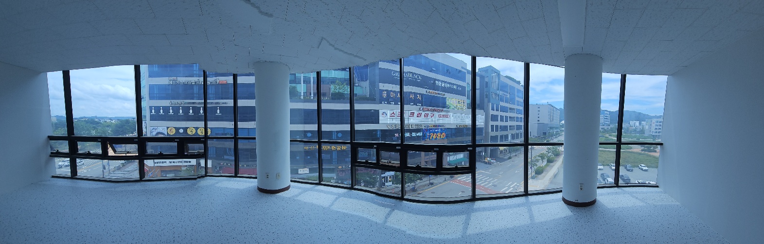 도로 코너 전망 우수, 넓고  쾌적함 사진 2