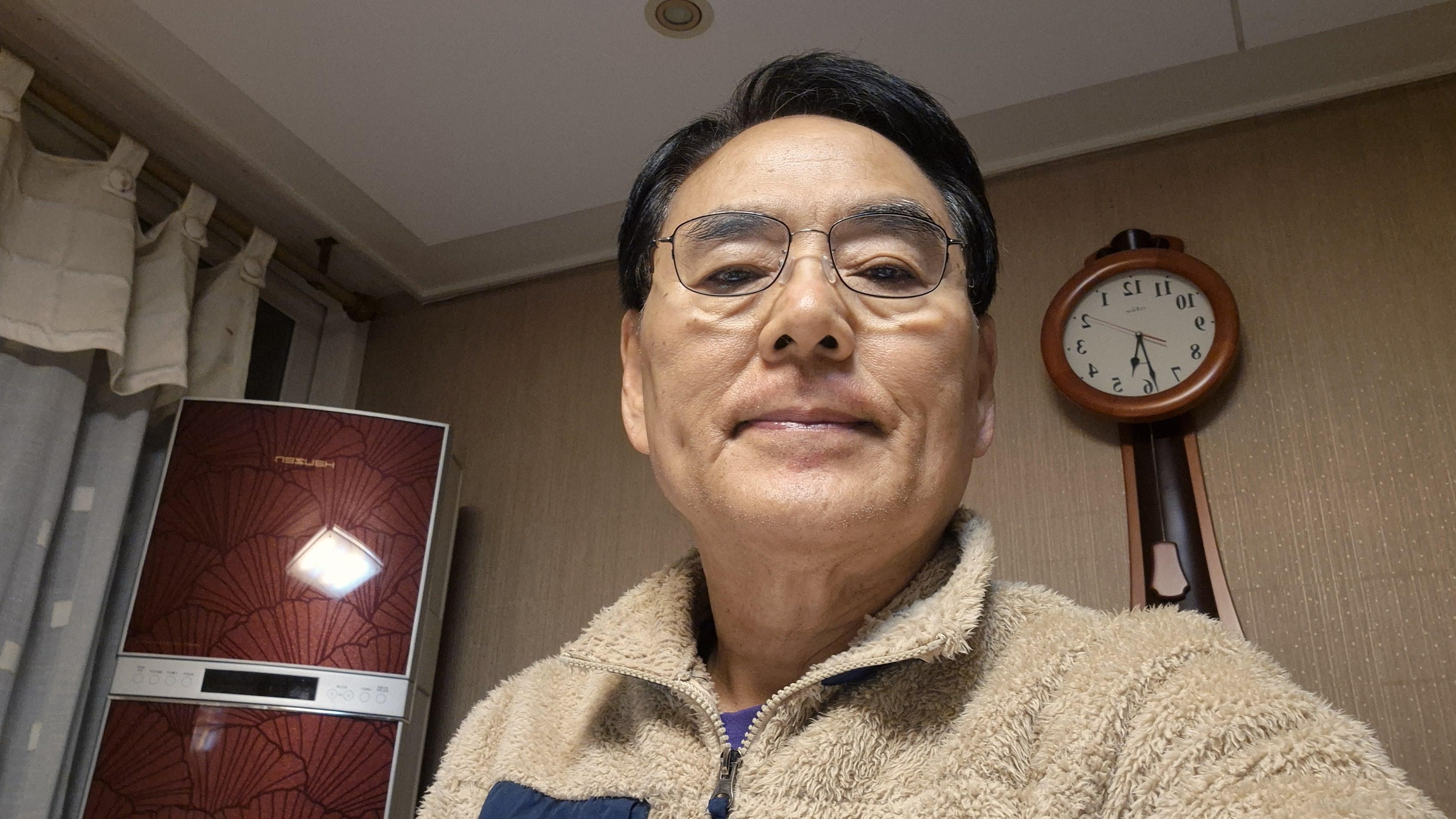 김무자 호스트