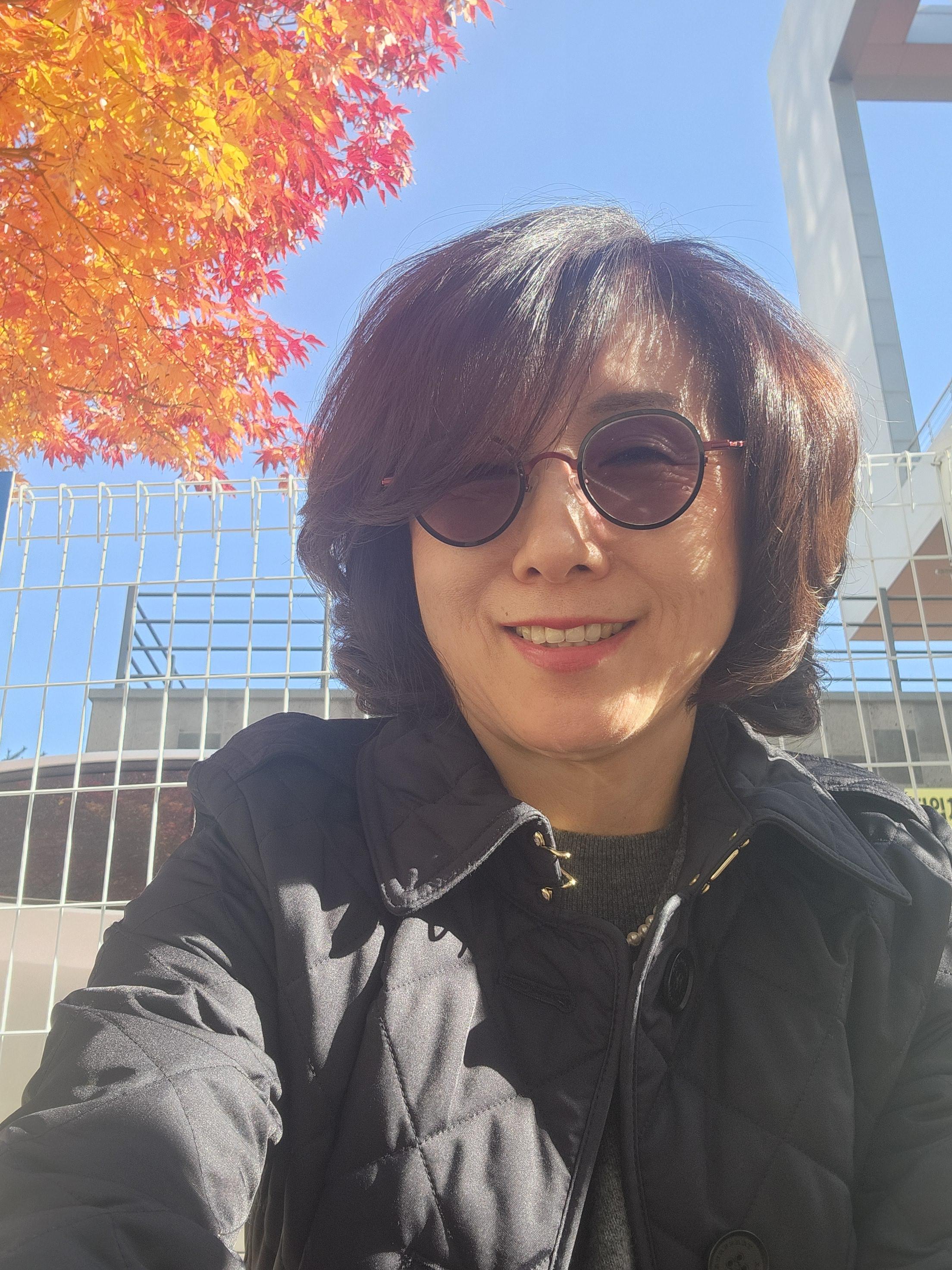 최은 호스트