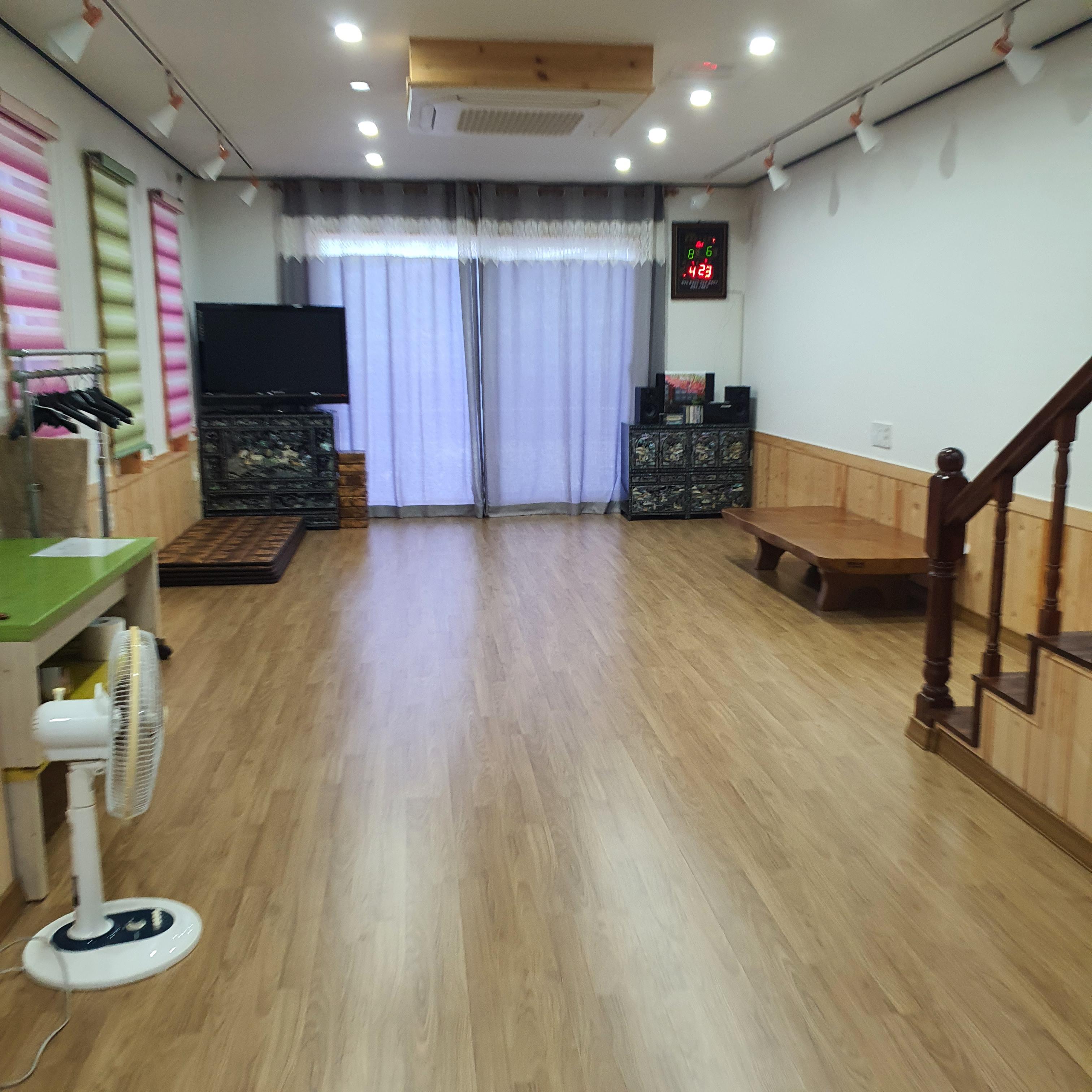 봉서리 단기임대 한적한 시골 마을 세컨하우스