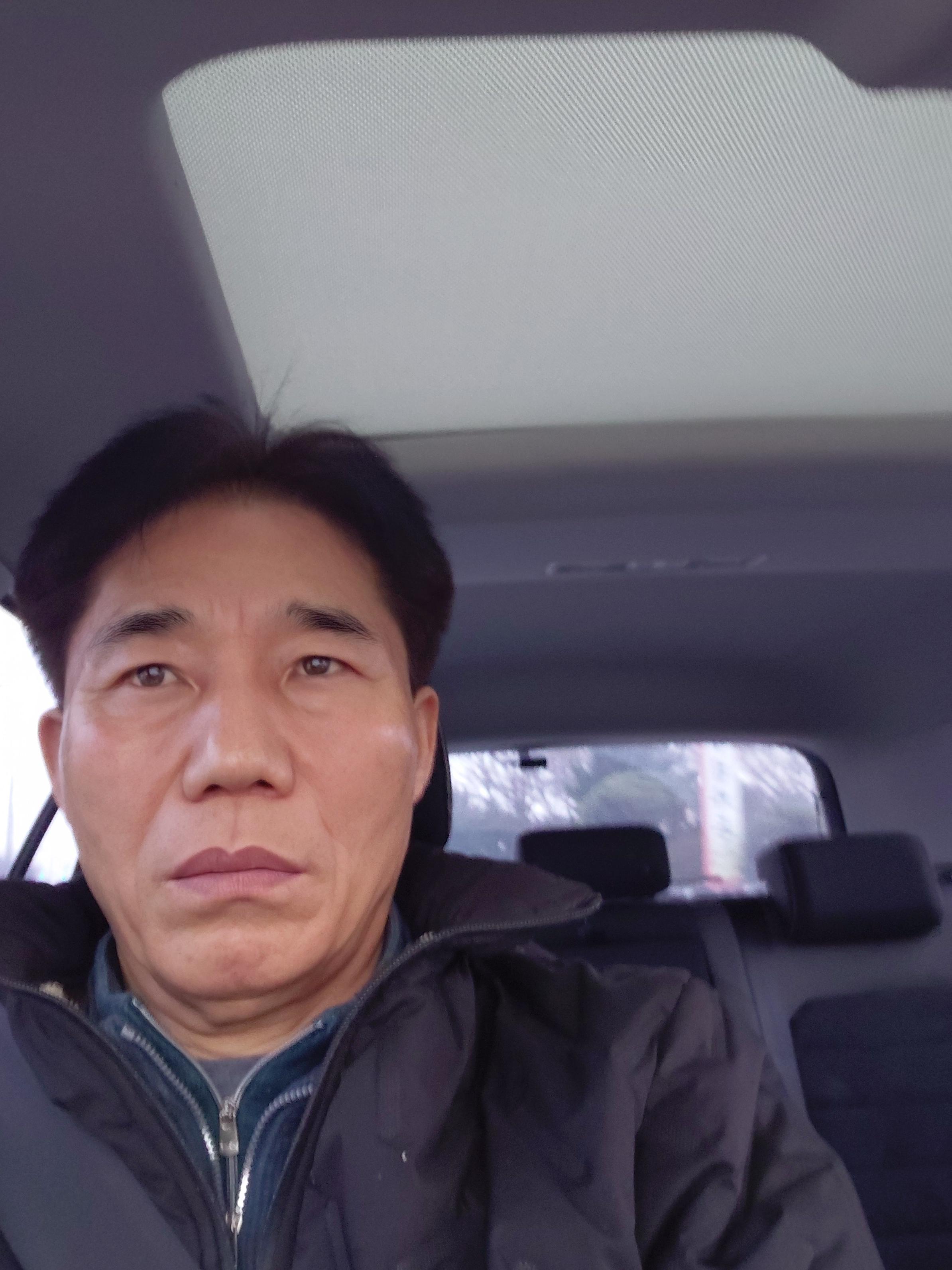 송수환 호스트