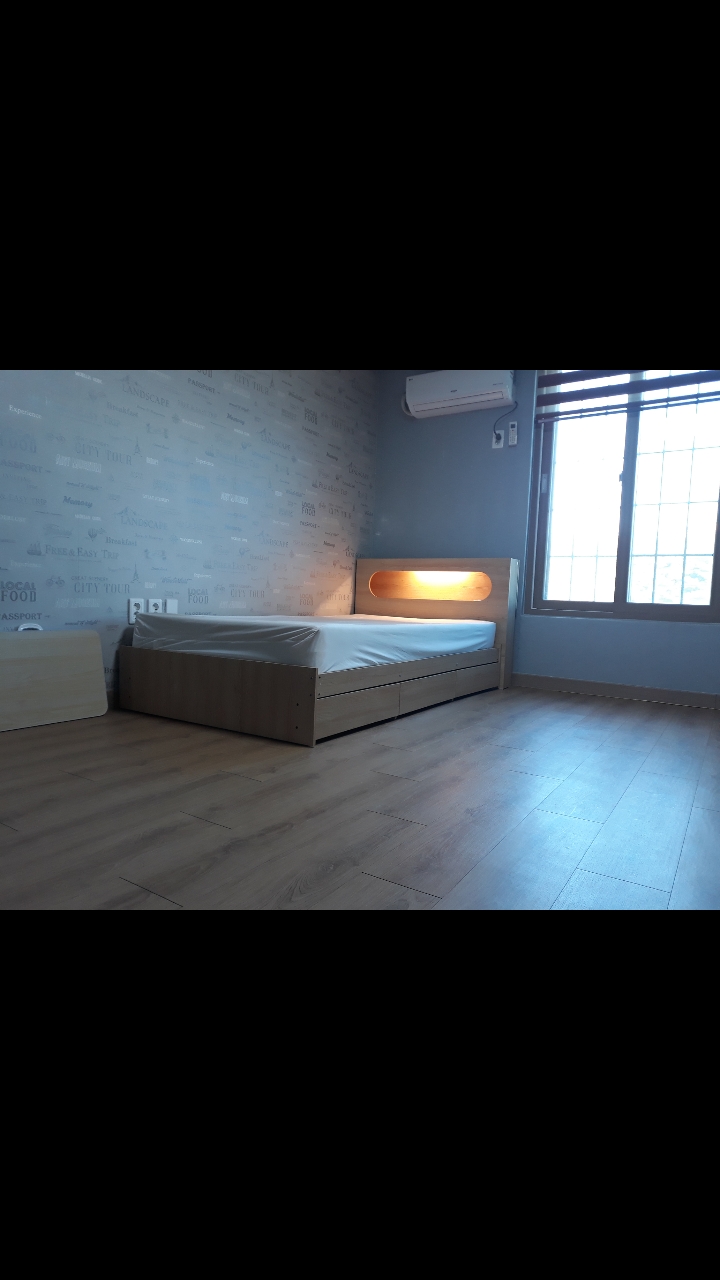 김 청훈 호스트