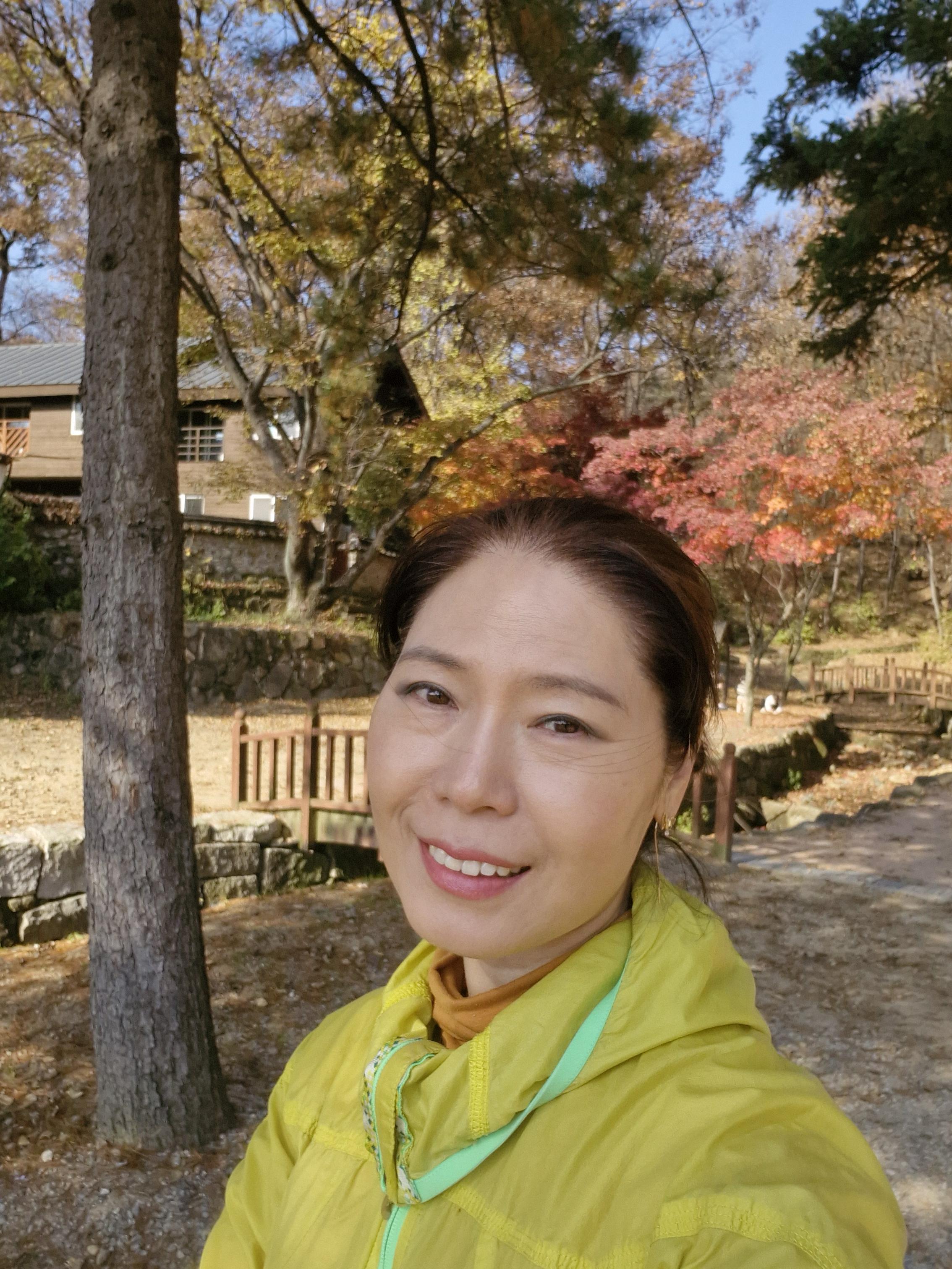 김지희 호스트