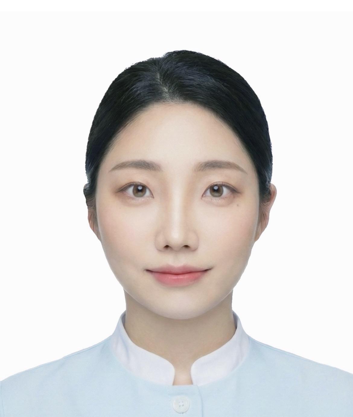 윤라희 호스트