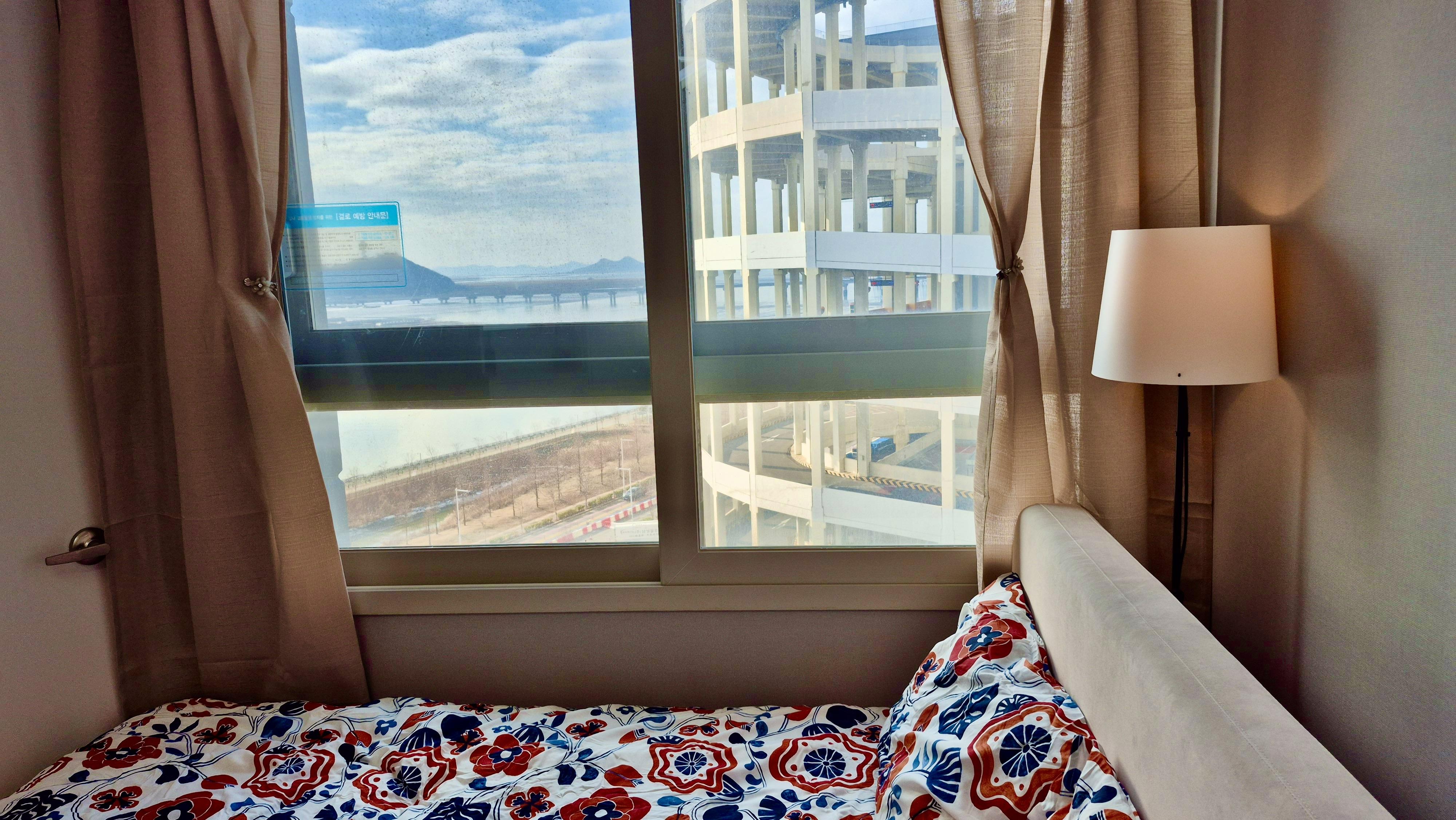 성곡동 단기임대 일몰이 아름답게 보이는 오션뷰 오피스