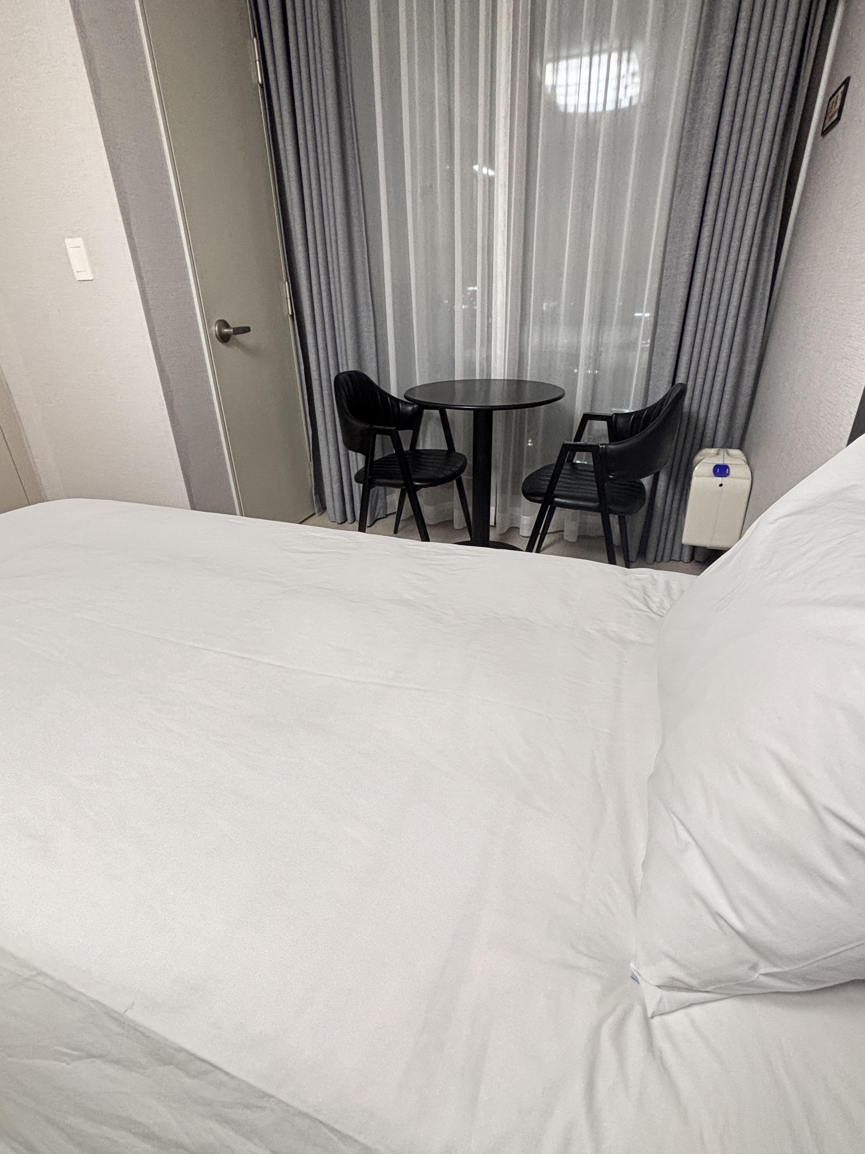 학동 단기임대 학동중심 호수앞 풀옵션 신축