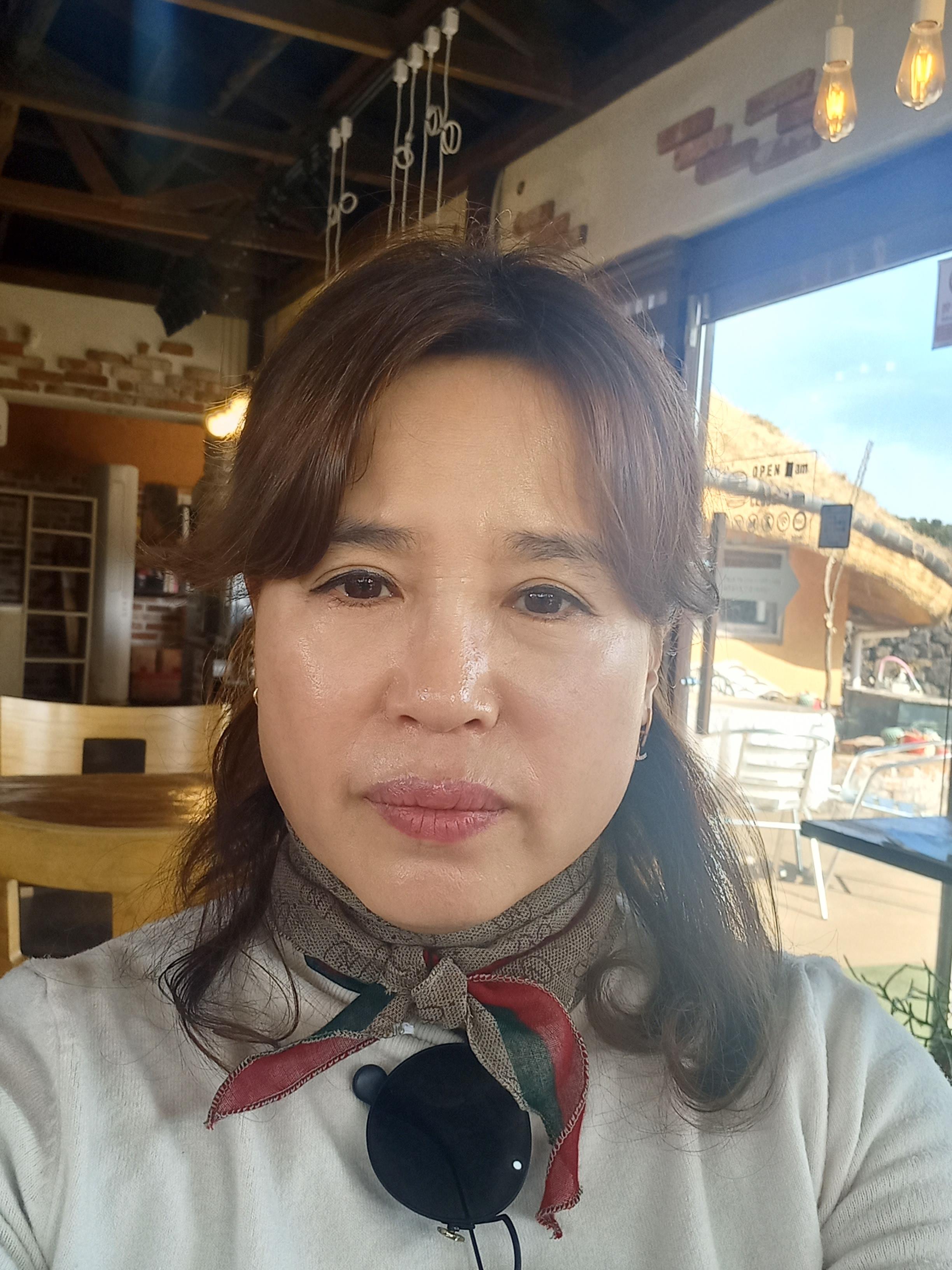 김도은 호스트