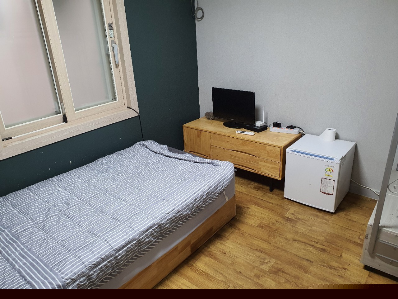 1층 편의점.지하 쎌프빨래방 사진 2