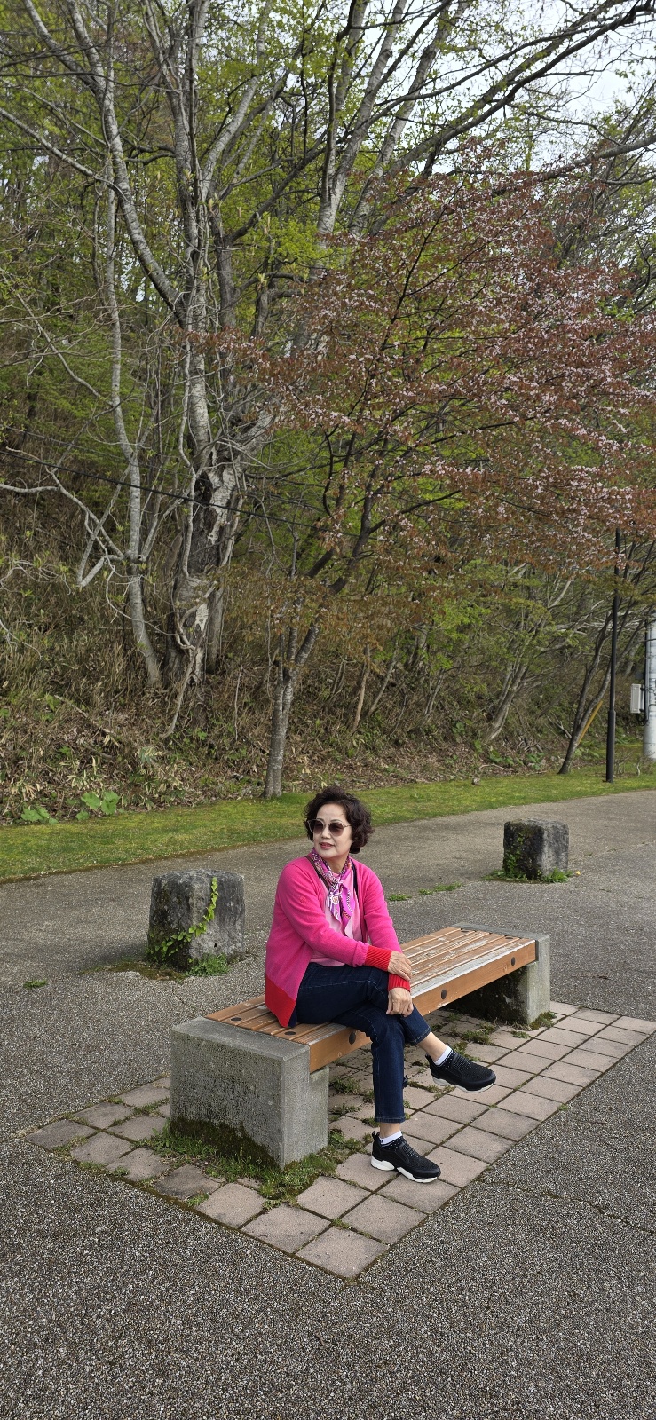 윤인숙 호스트