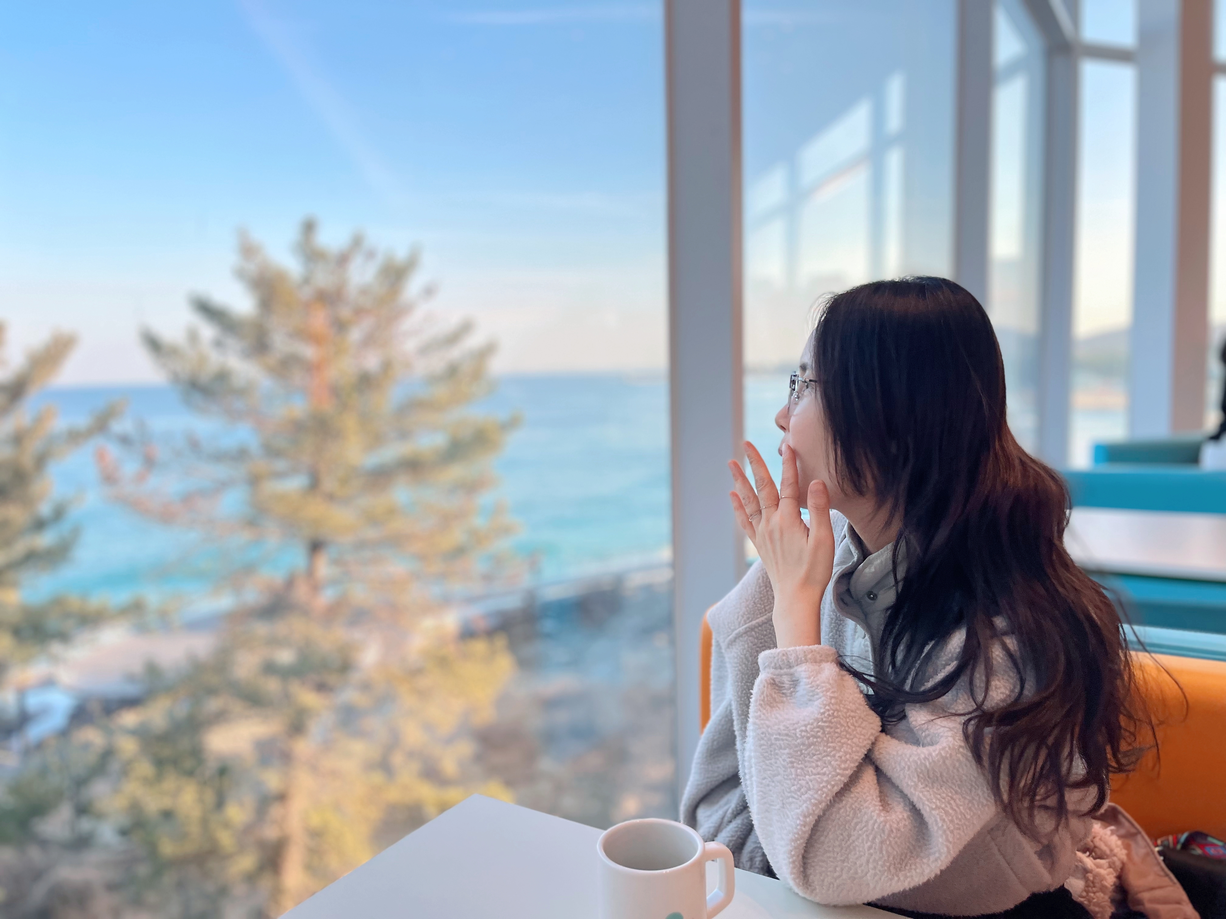 황유정 호스트