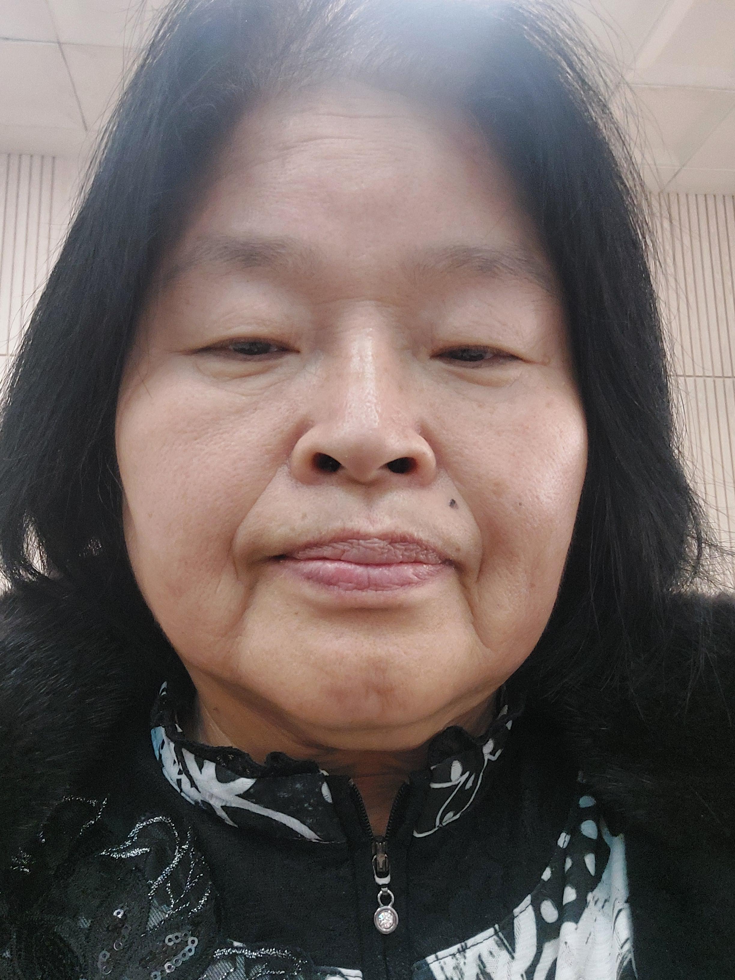 임효숙 호스트
