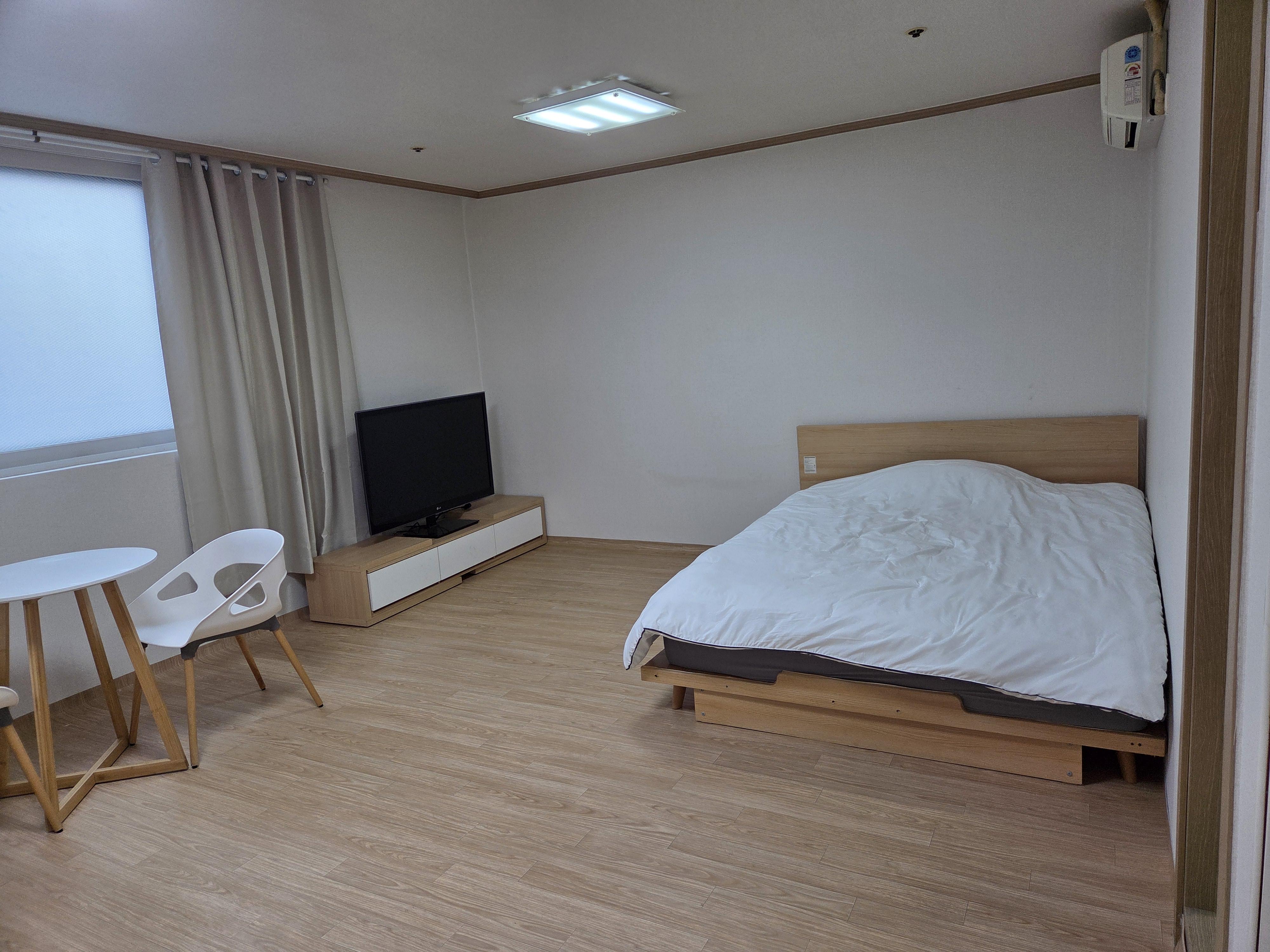 심곡본동 단기임대 부천역 도보 5분 조용한 룸