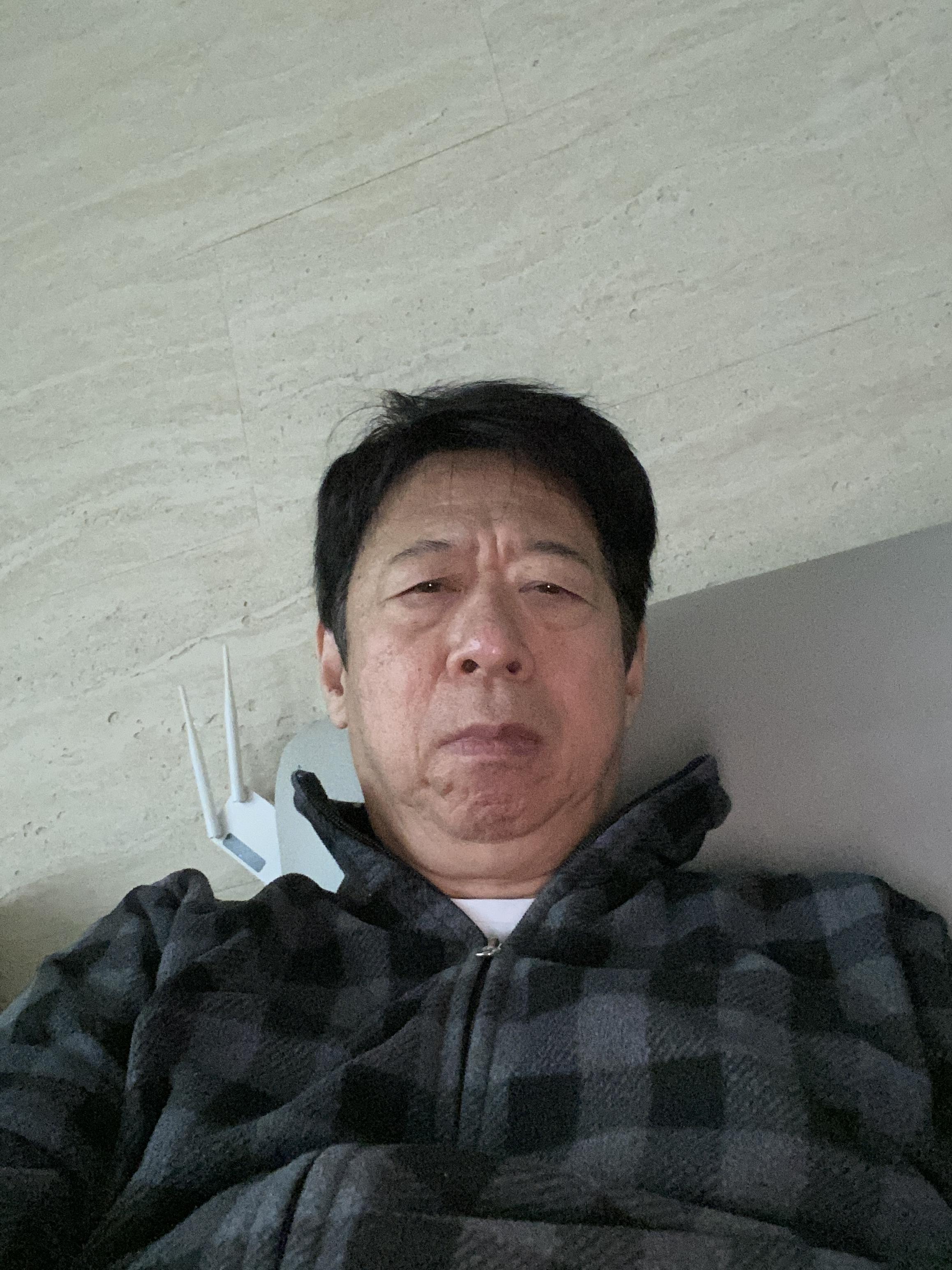 이동우 호스트