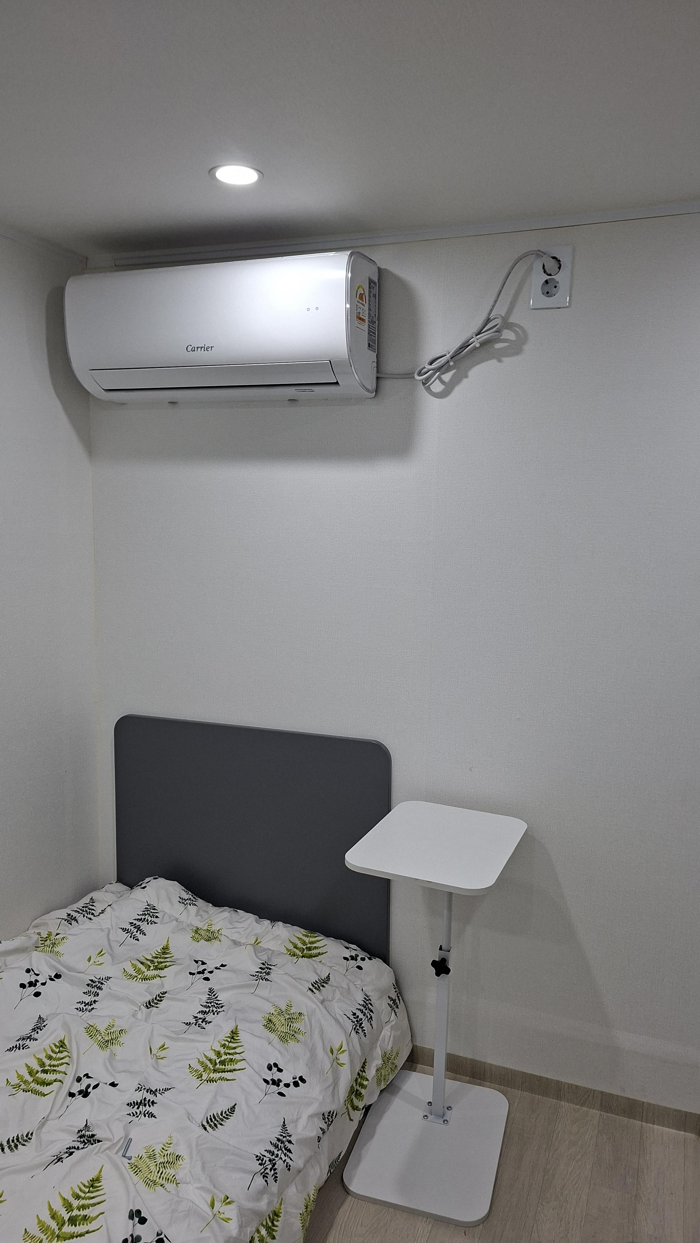 효창동 단기임대 하얀집