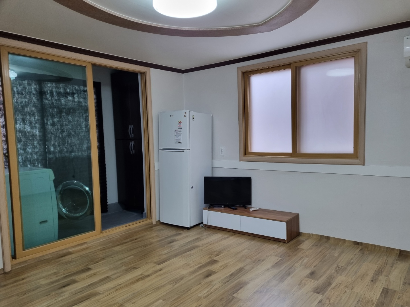 동문동 단기임대 신창타운 B 동 터미널 10분거리 
