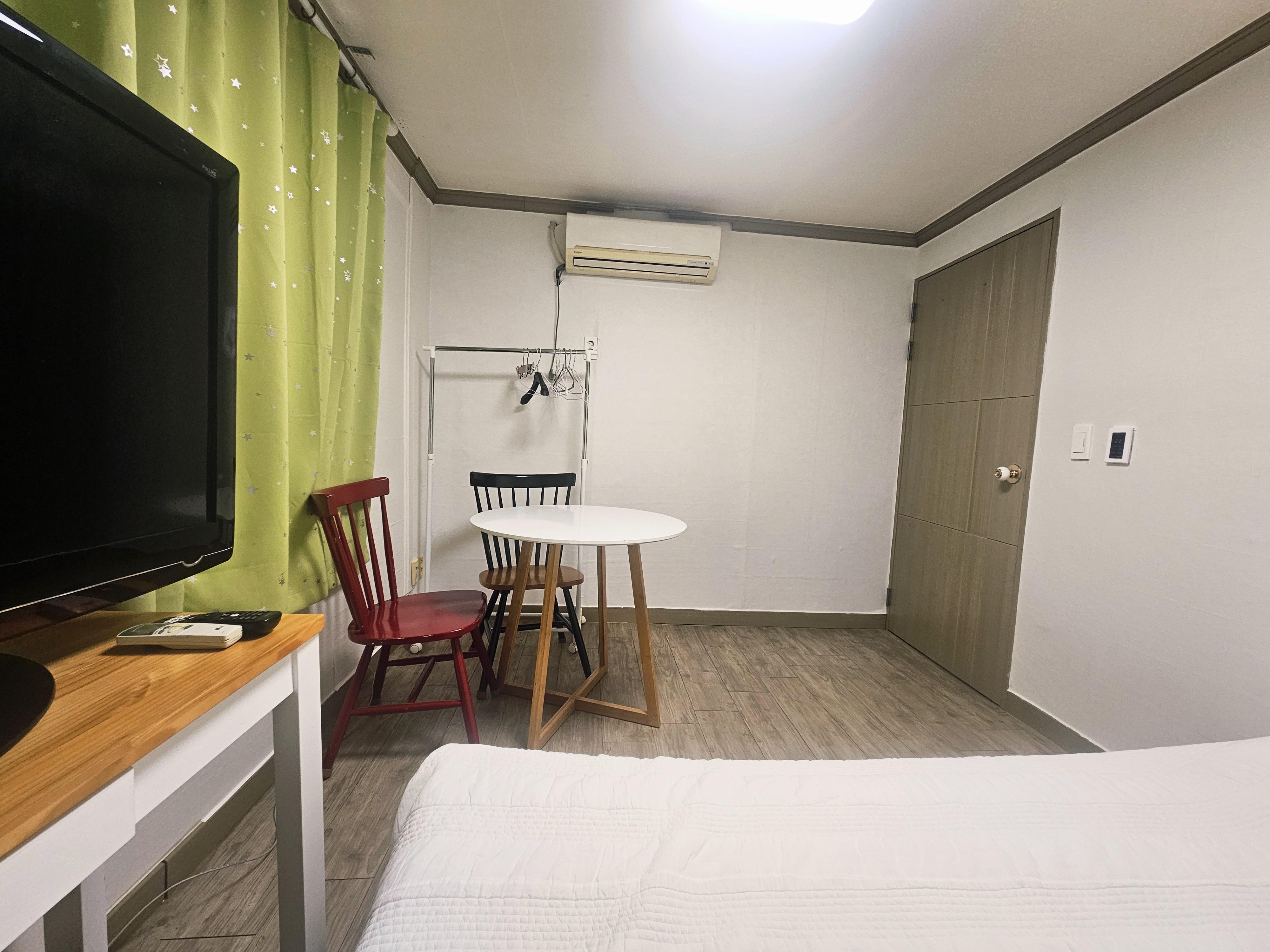 영남대역 도보 15분거리 투룸 사진 3