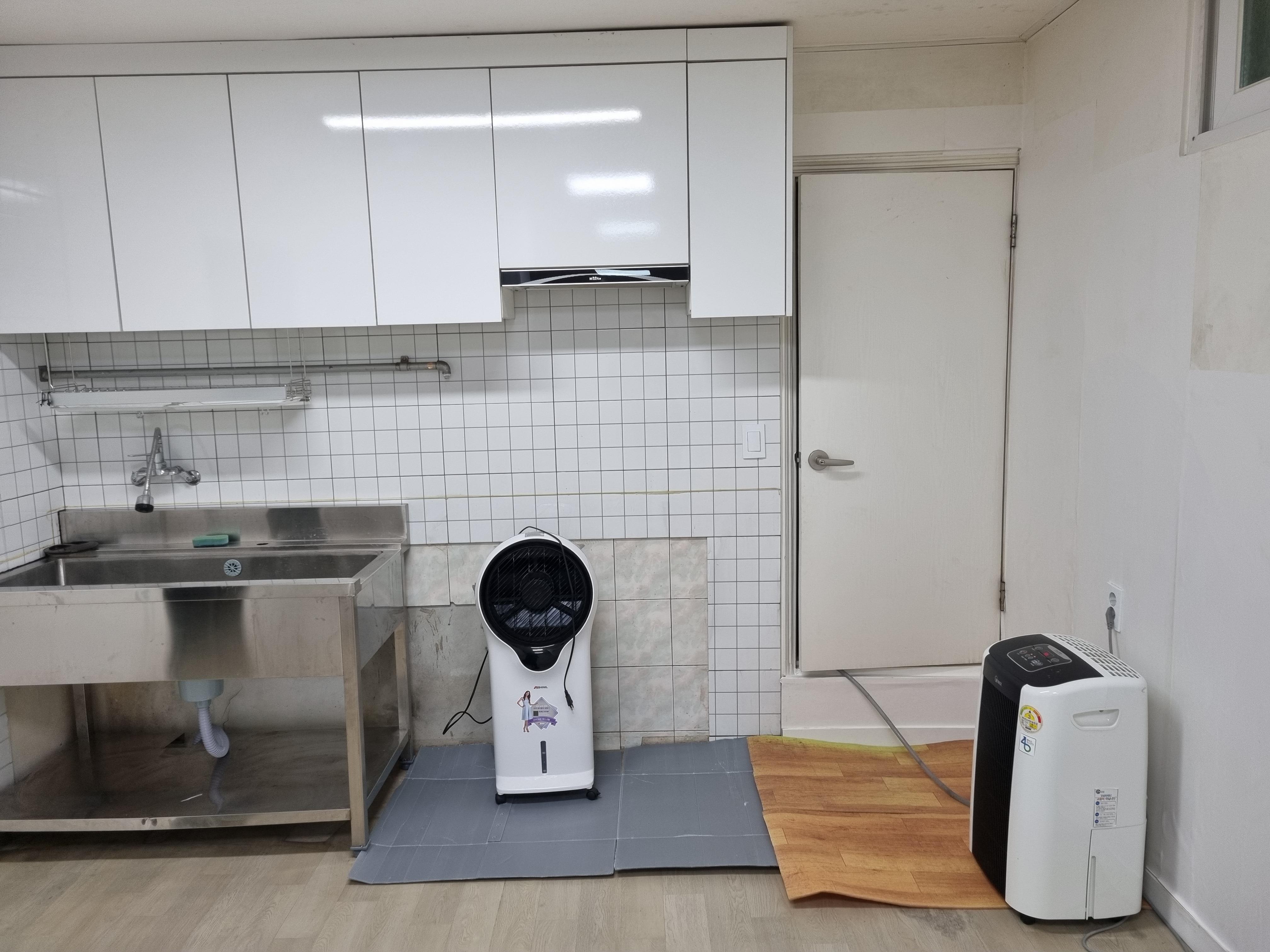 정발산동 단기임대 저동초 정문앞