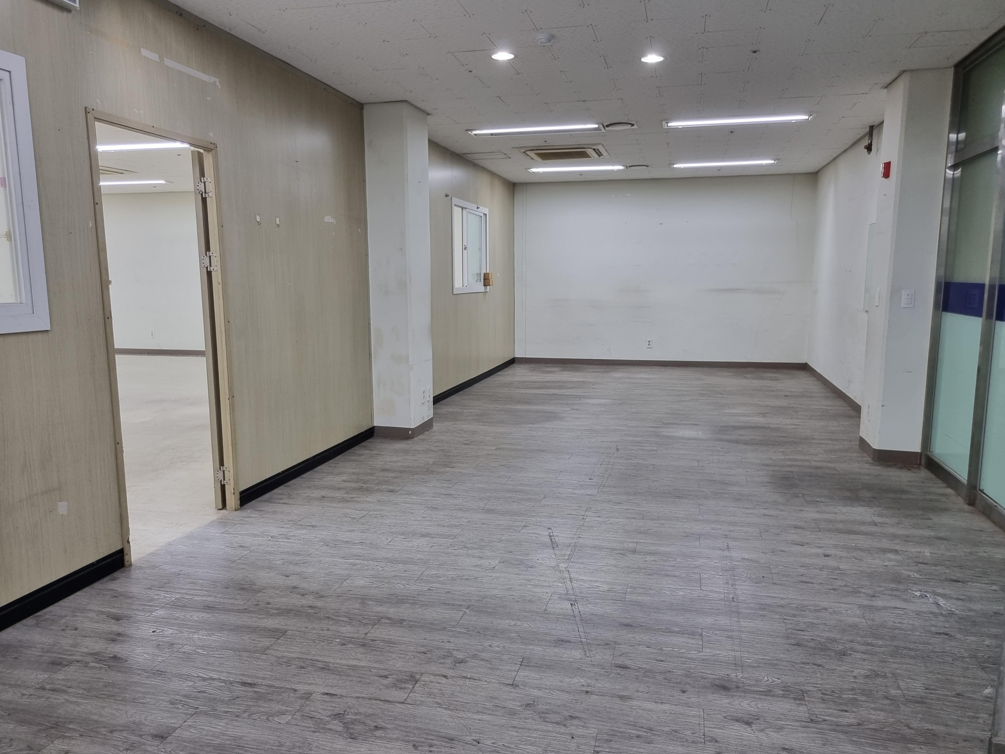 용산 전자상가옆 근린상가 지하1층전부 사진 2