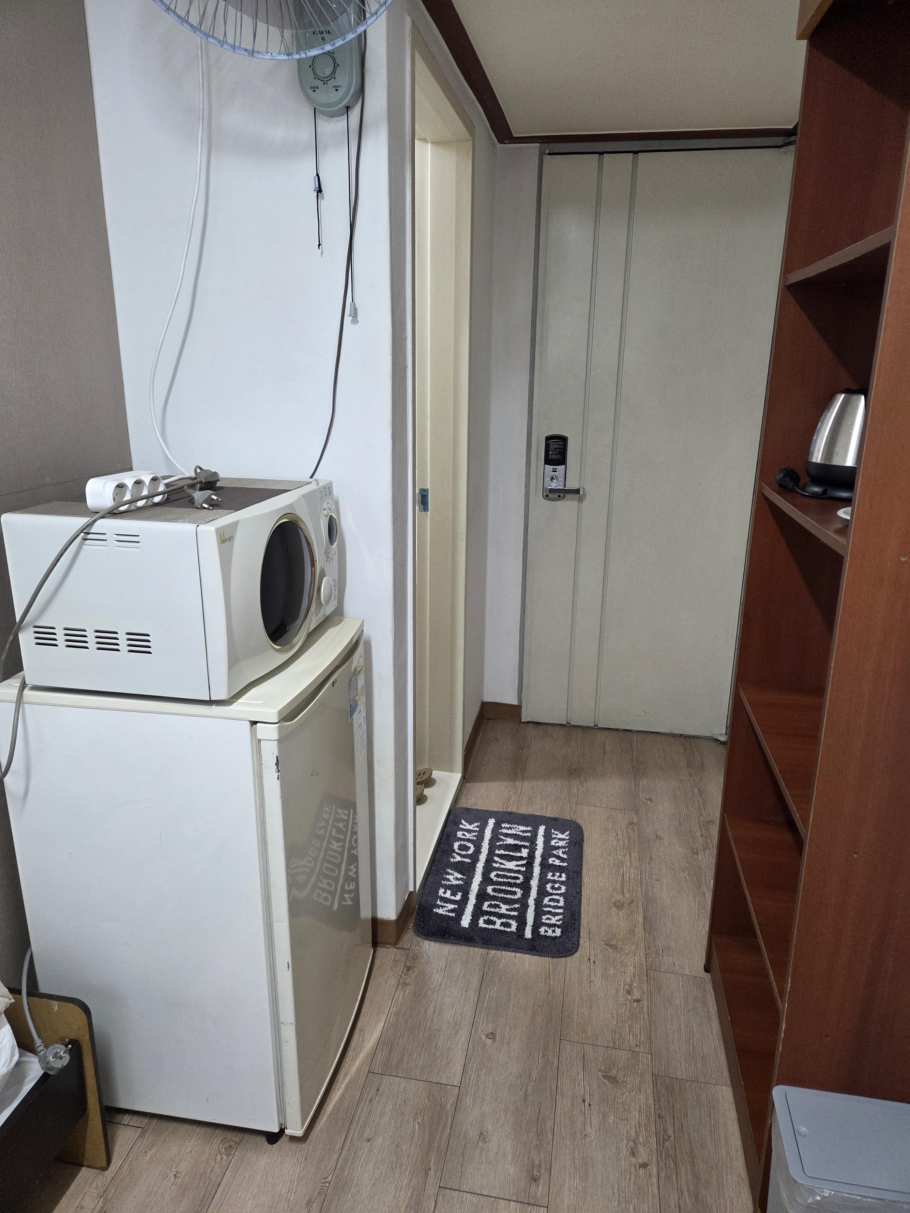 충남대 카이스트 유성온천역 도보 숙소 사진 4