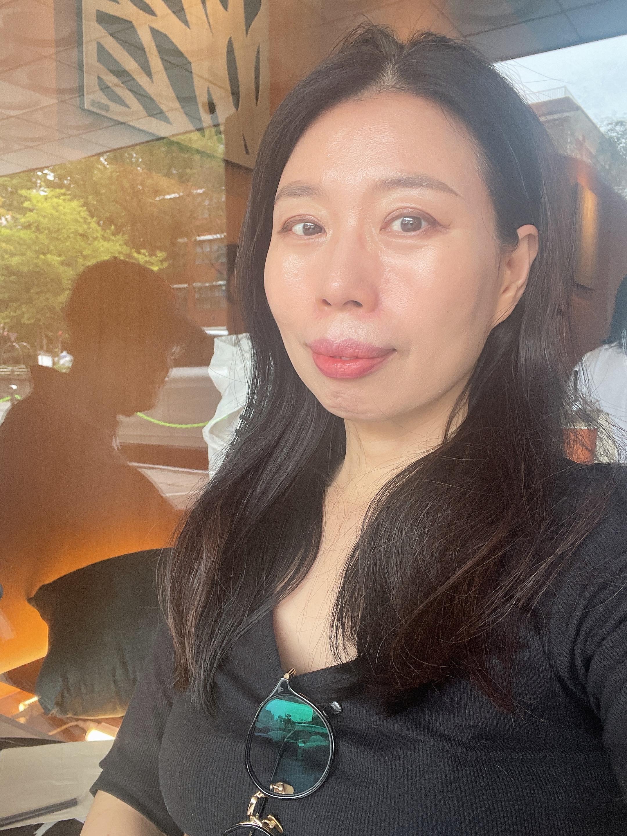김소임 호스트
