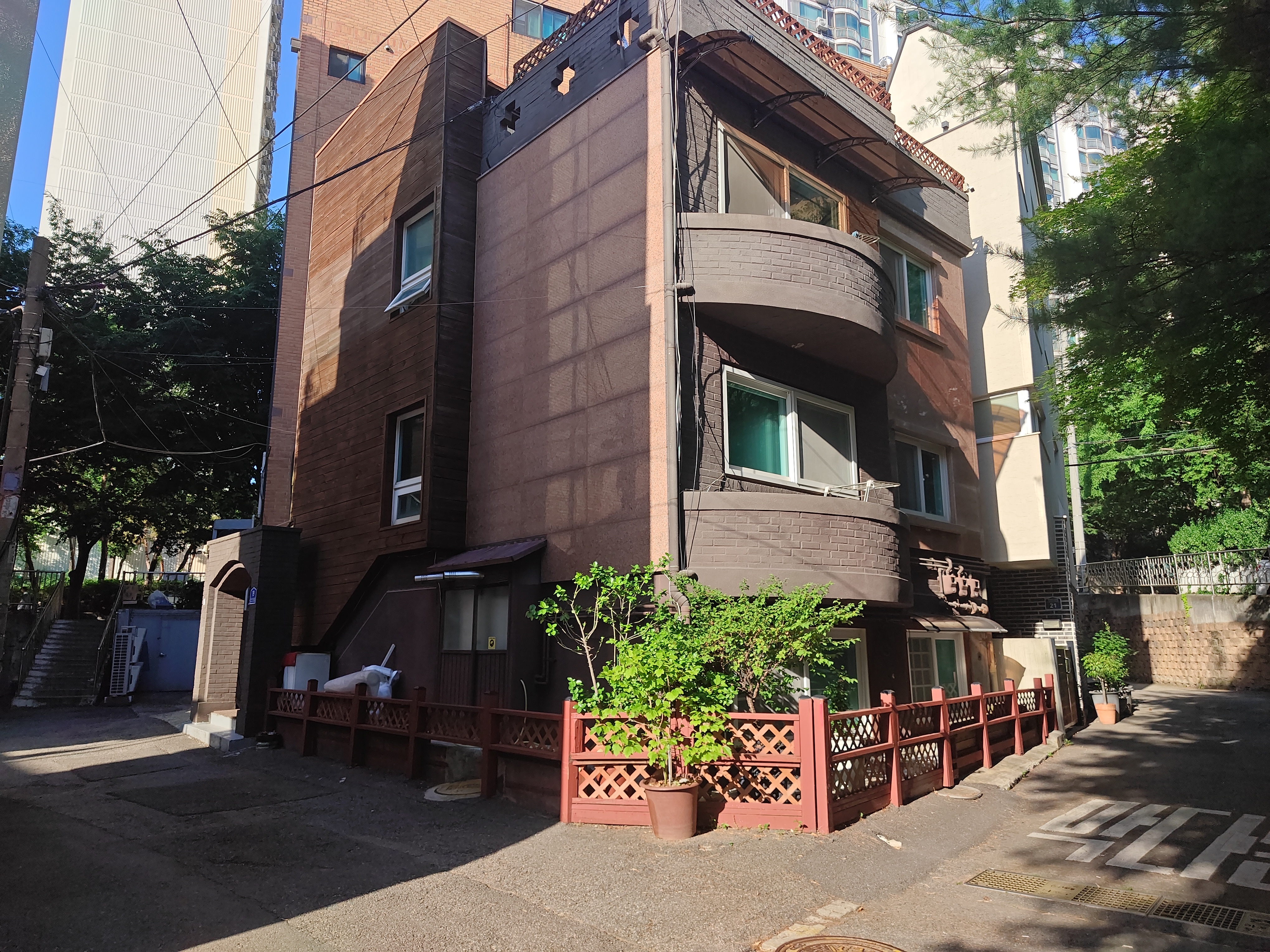 대흥동 단기임대 마포 코너 집