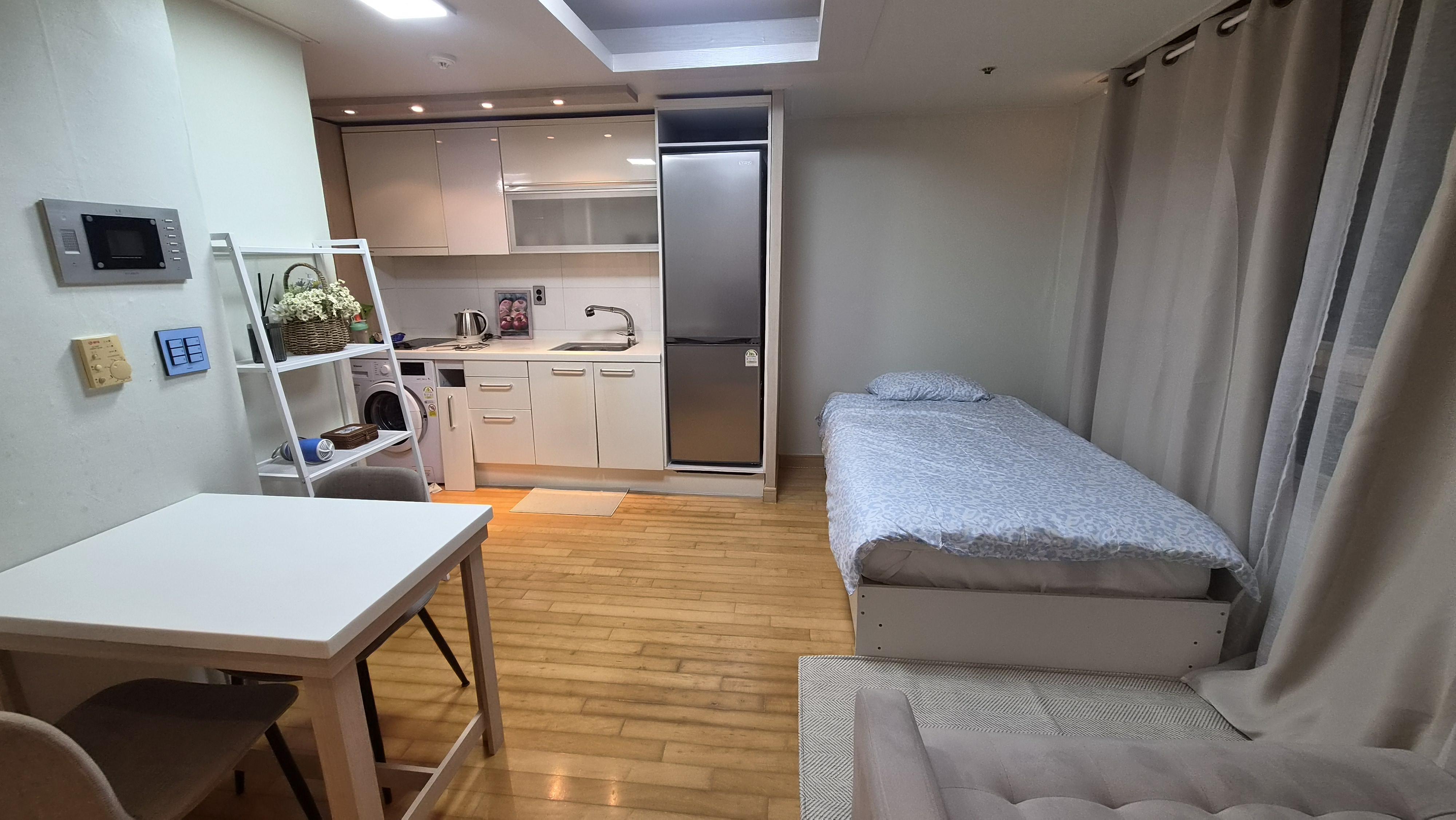 중동 단기임대 Cozy business house