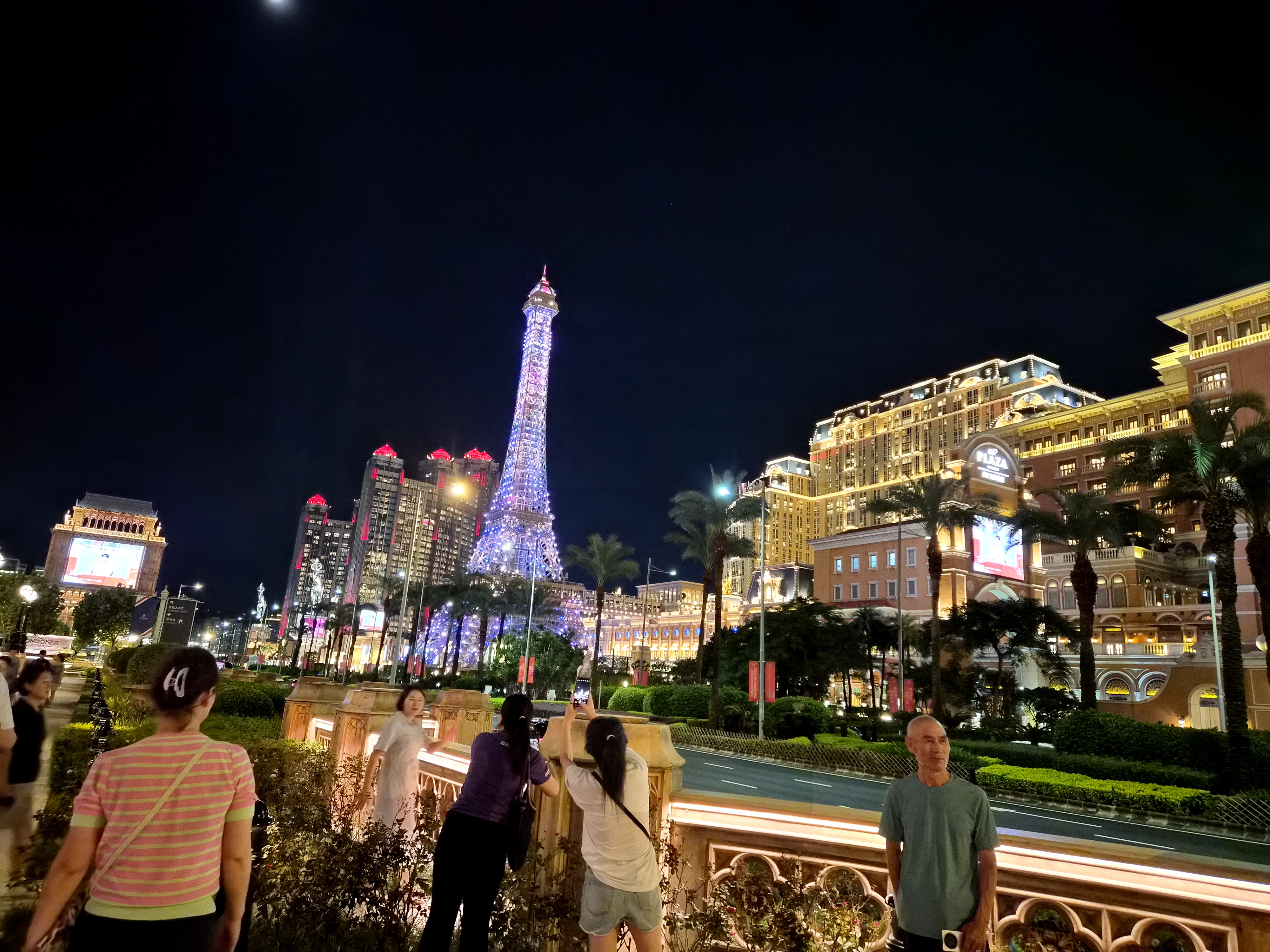 노블레스 호스트