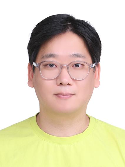 이현빈 호스트