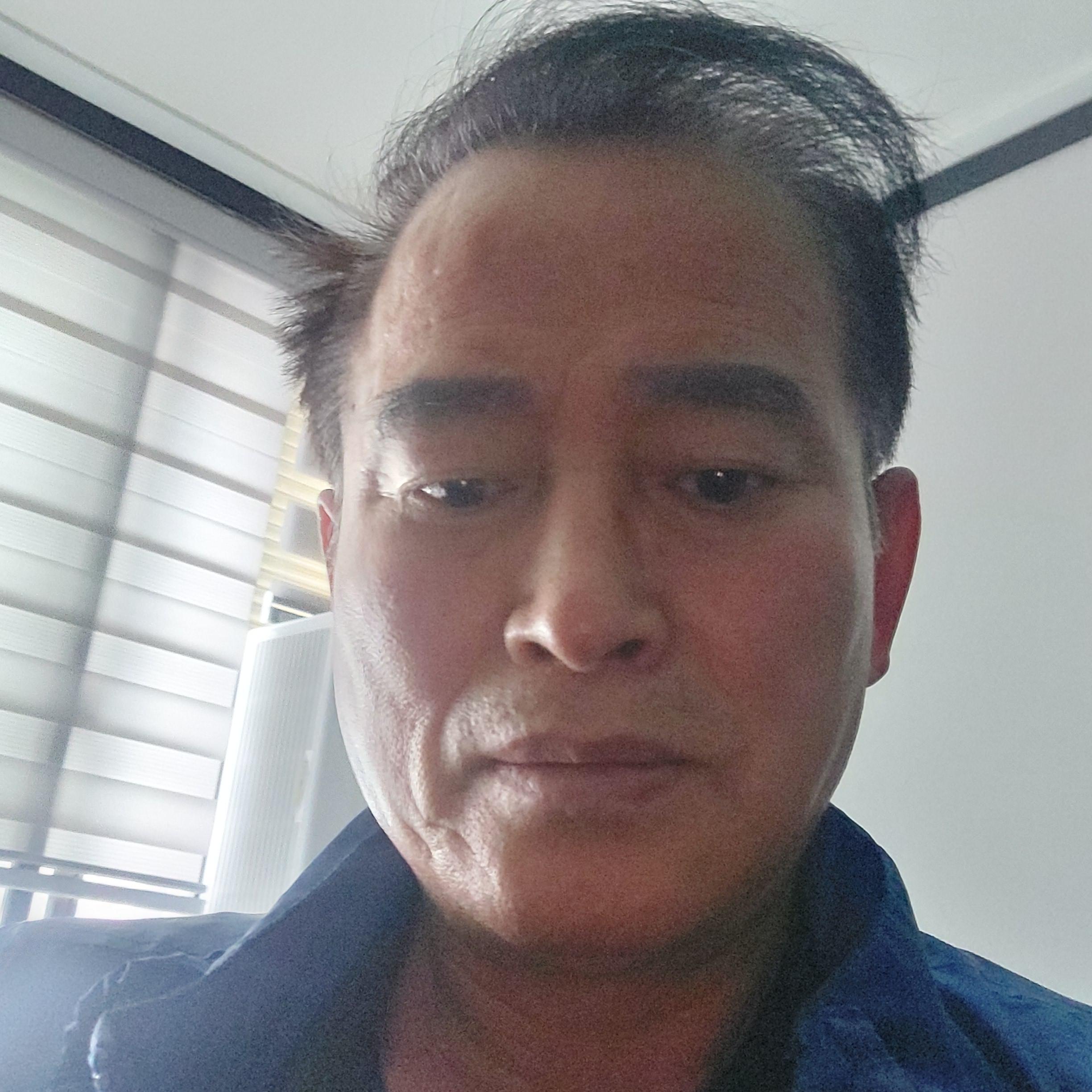 강창선 호스트