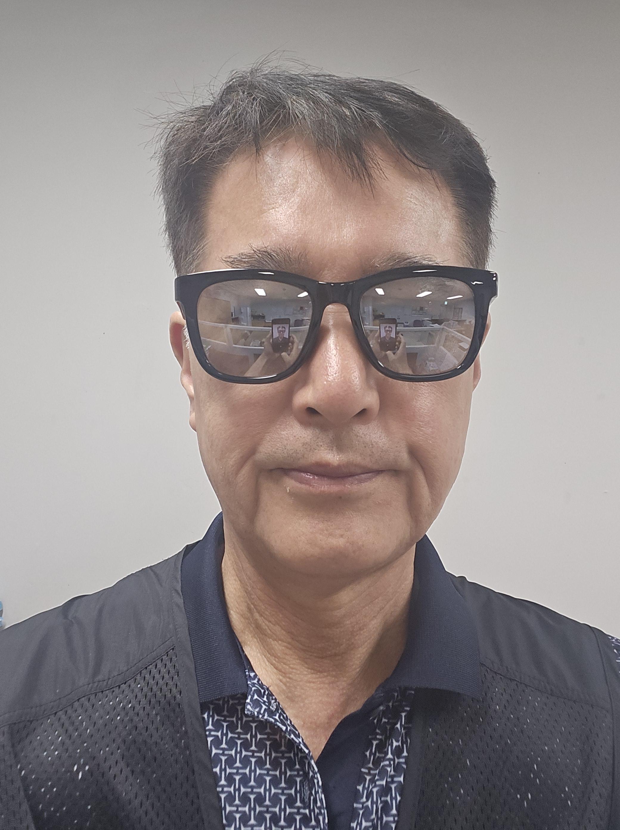 박지문 호스트