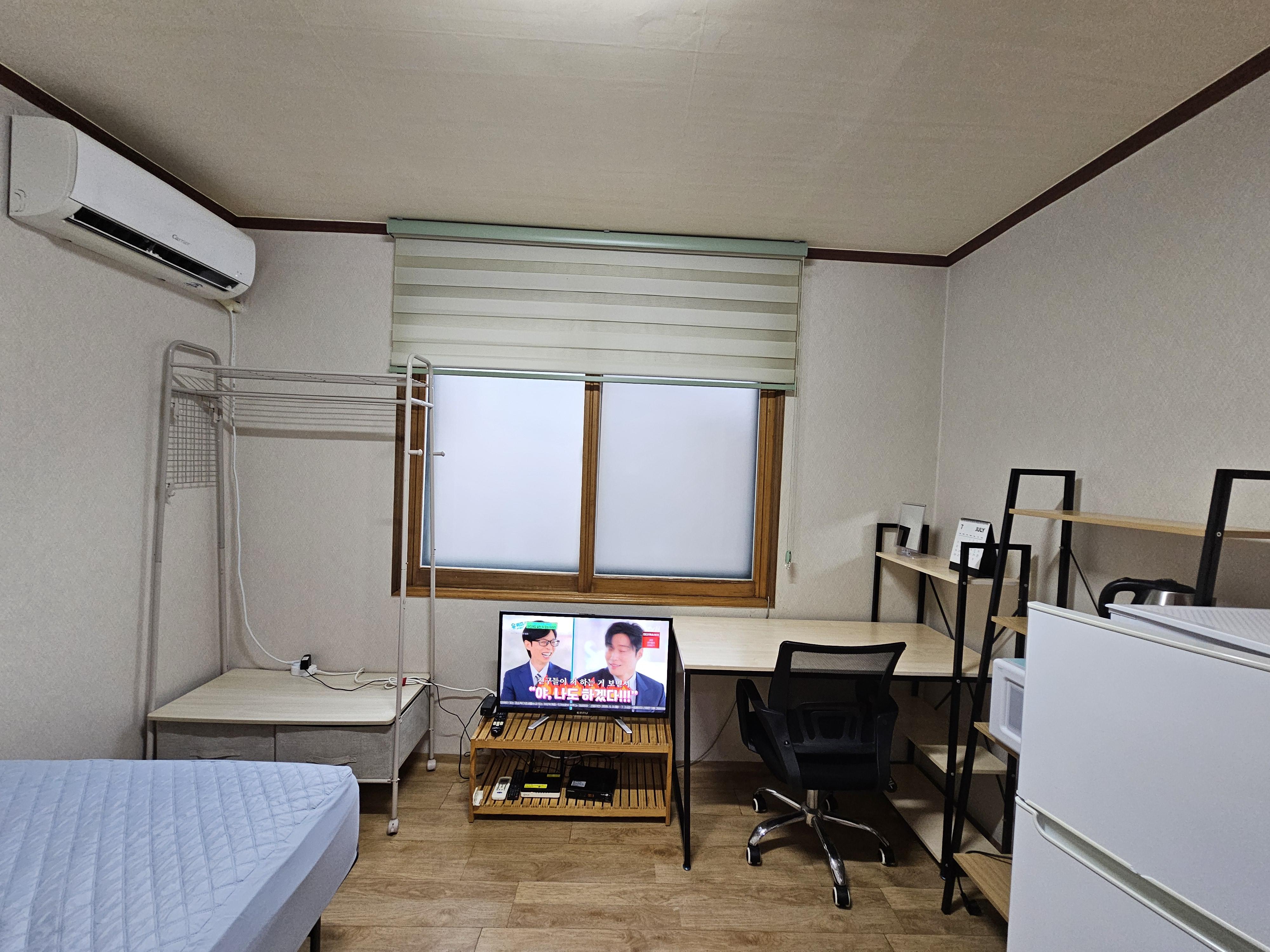 원룸촌에 위치한 풀옵션 깨끗한 숙소 사진 2