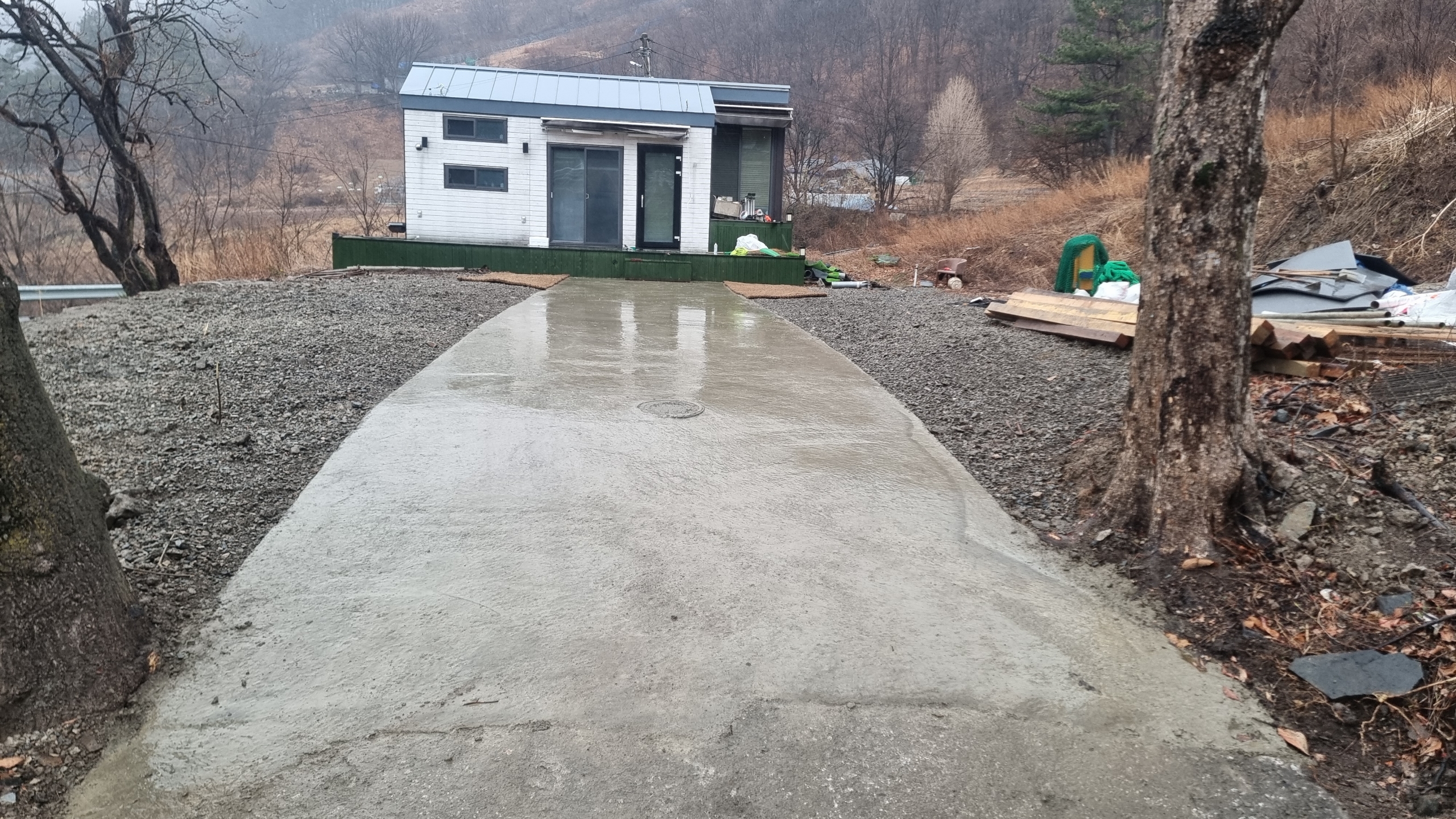 도계리 단기임대 산중턱에 조용한 목조주택입니다~