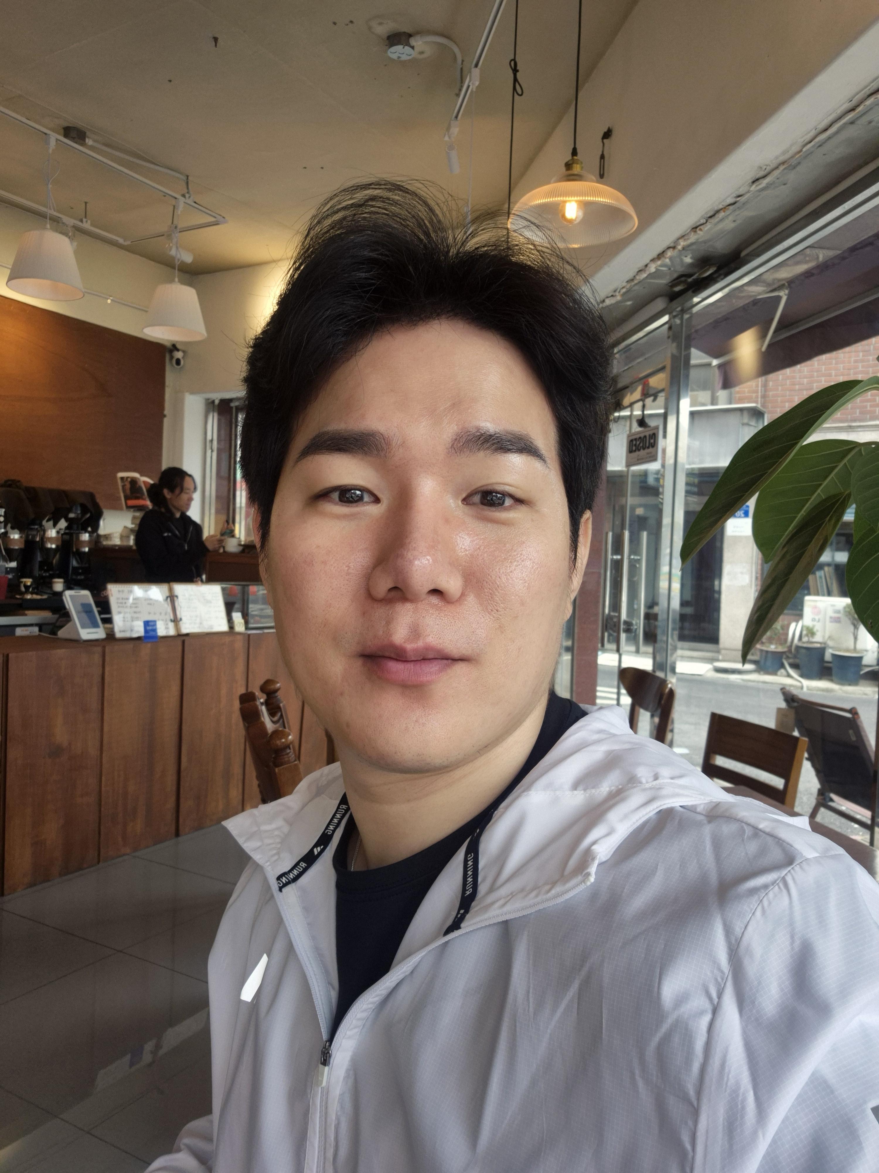 임주선 호스트