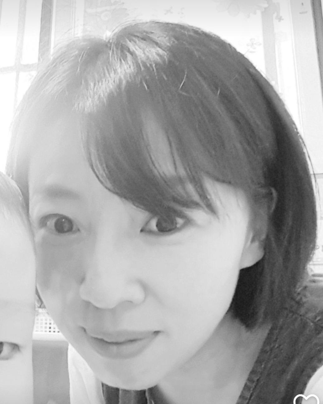 김선정 호스트