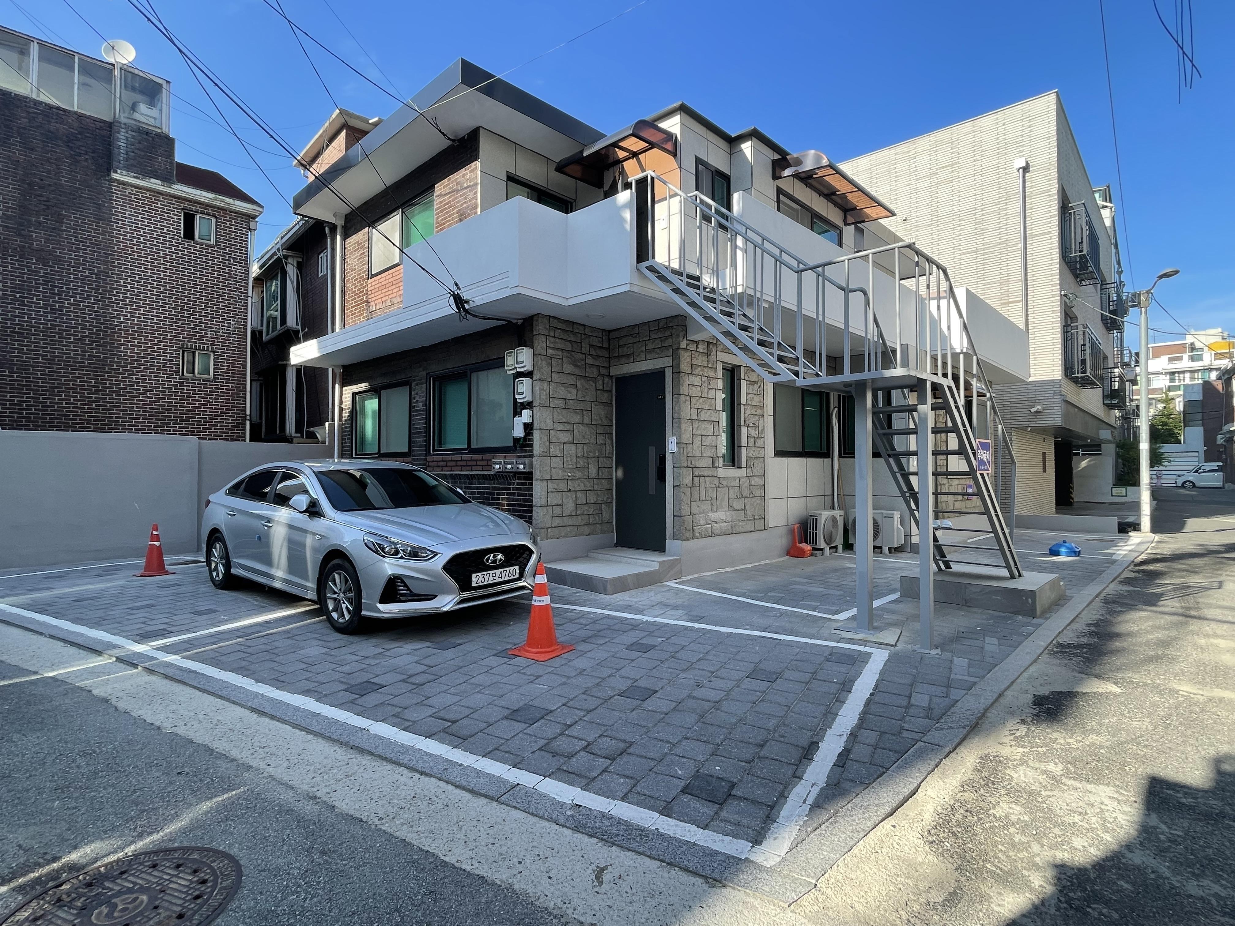 성산동 단기임대 Sunlit 101