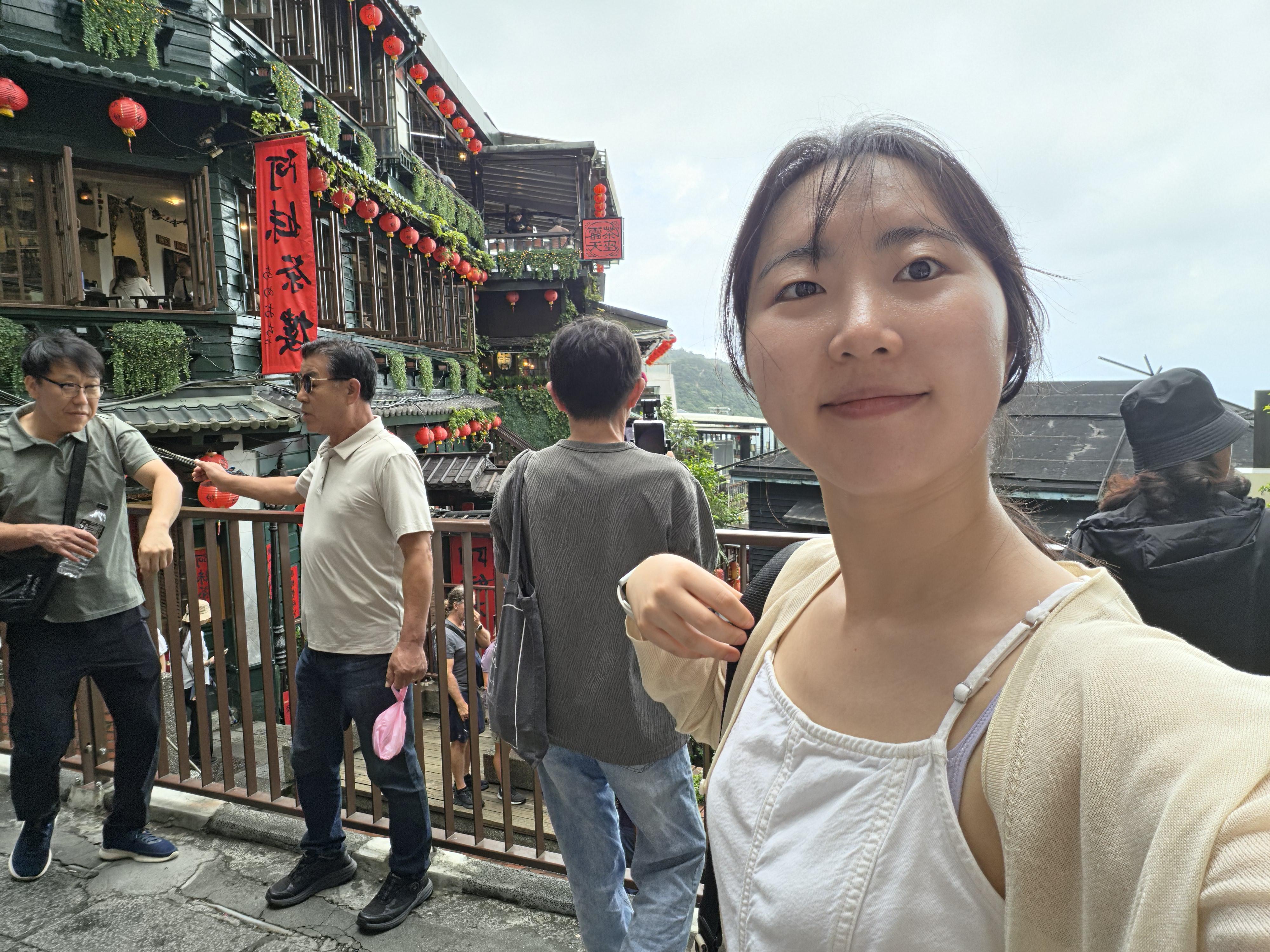 전소영 호스트