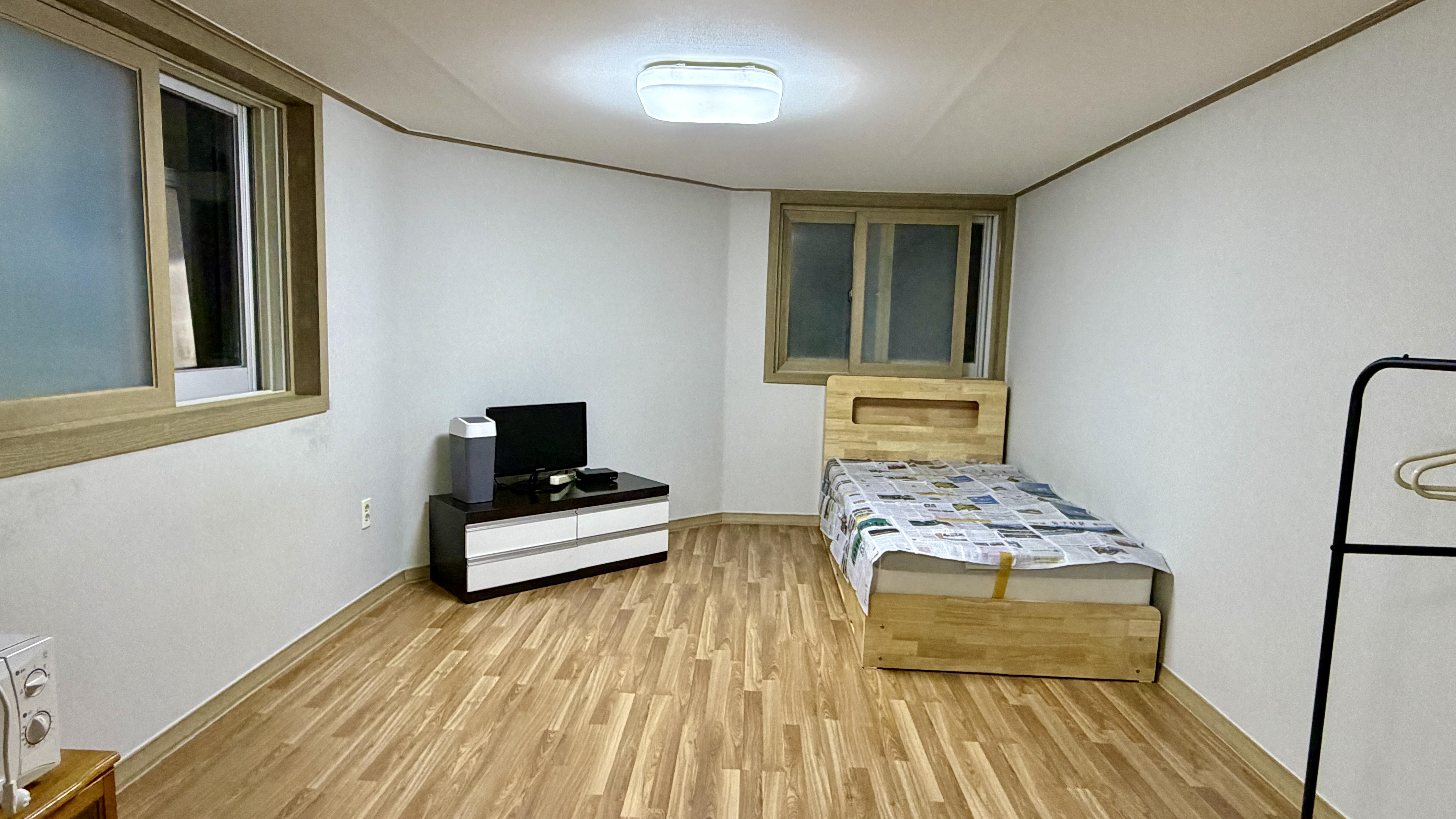 수정동 단기임대 교통편리한 조용한 주택가
